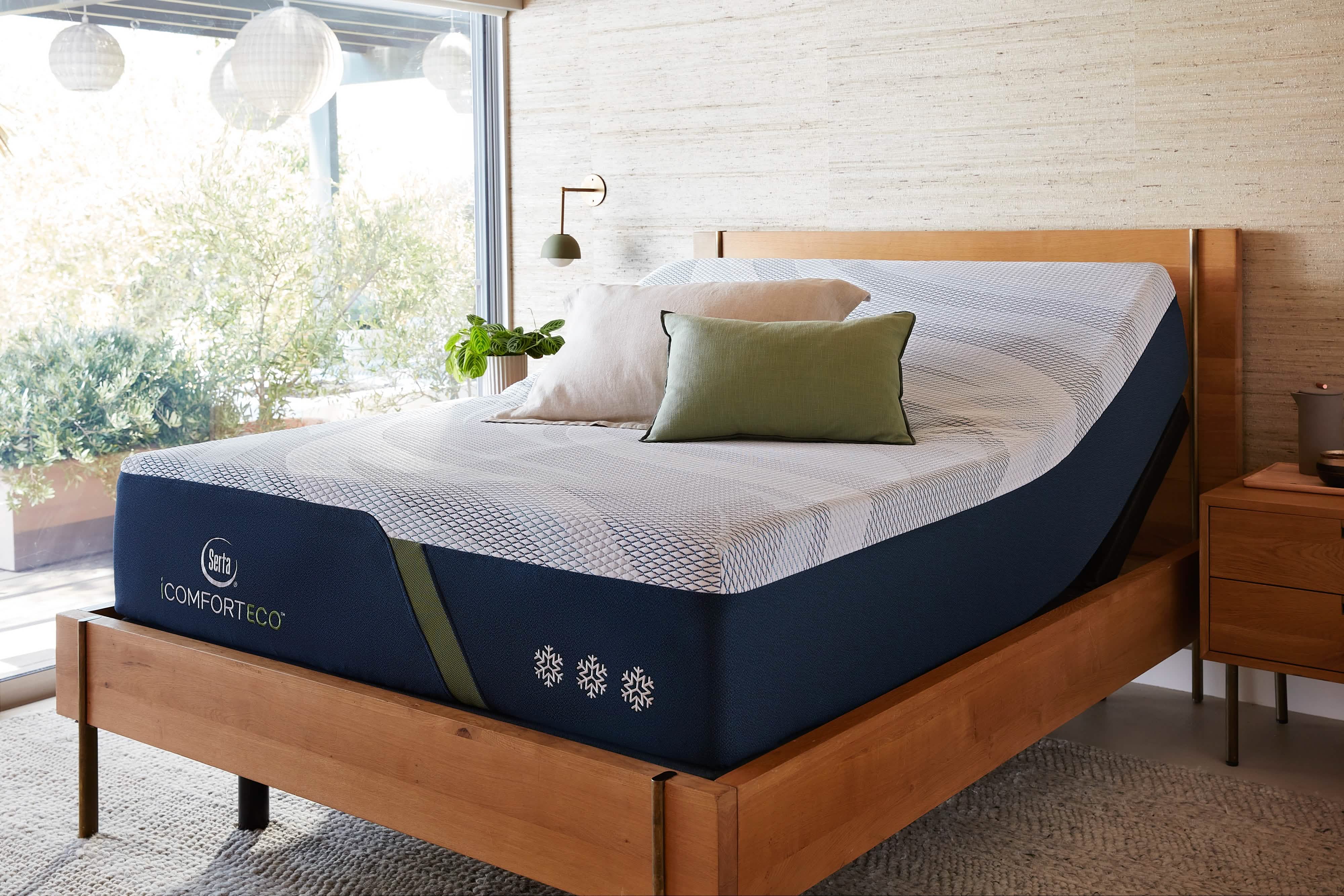 Serta iComfortECO Carbon 3.0 Plush Mattress