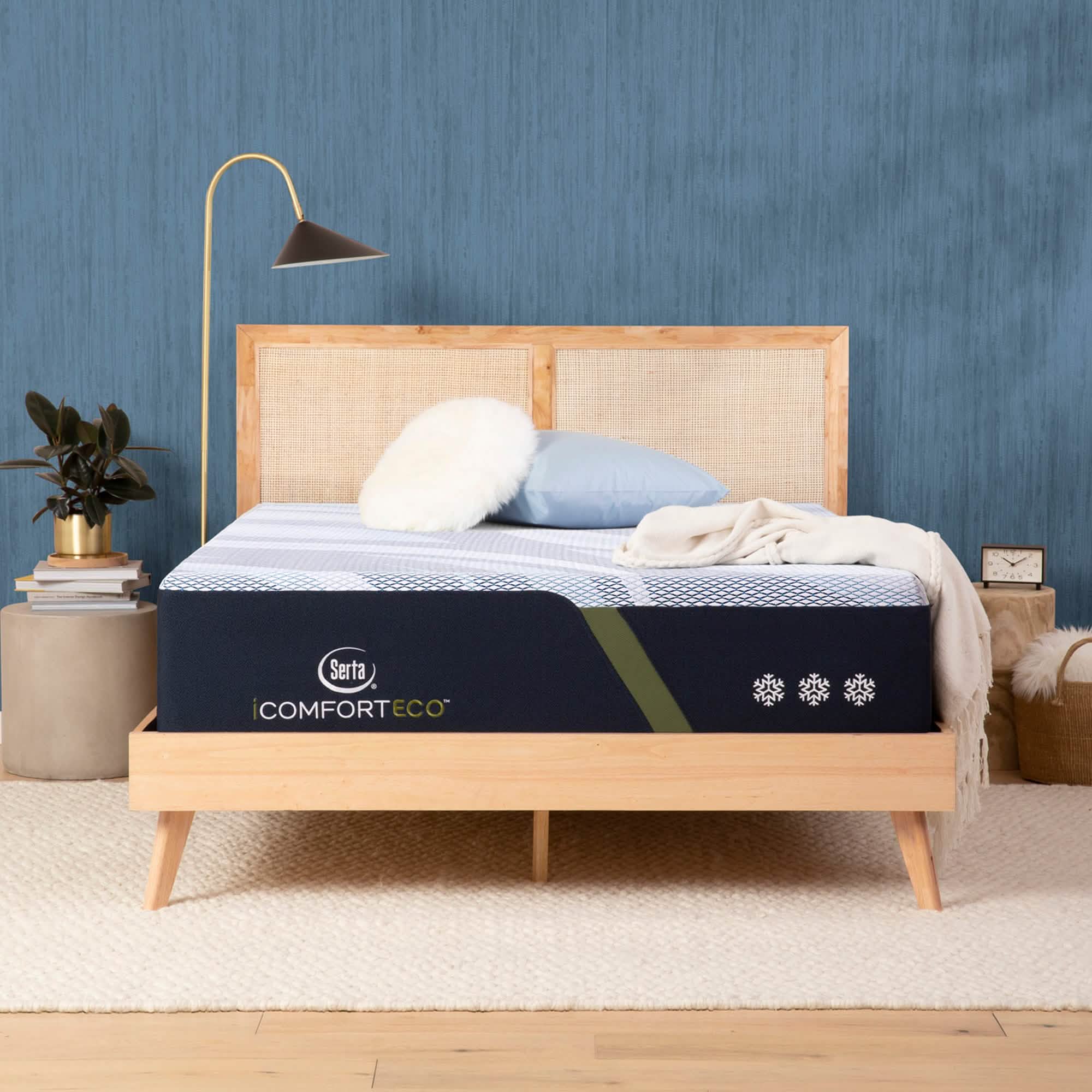 Serta iComfortECO Carbon 3.0 Plush Mattress