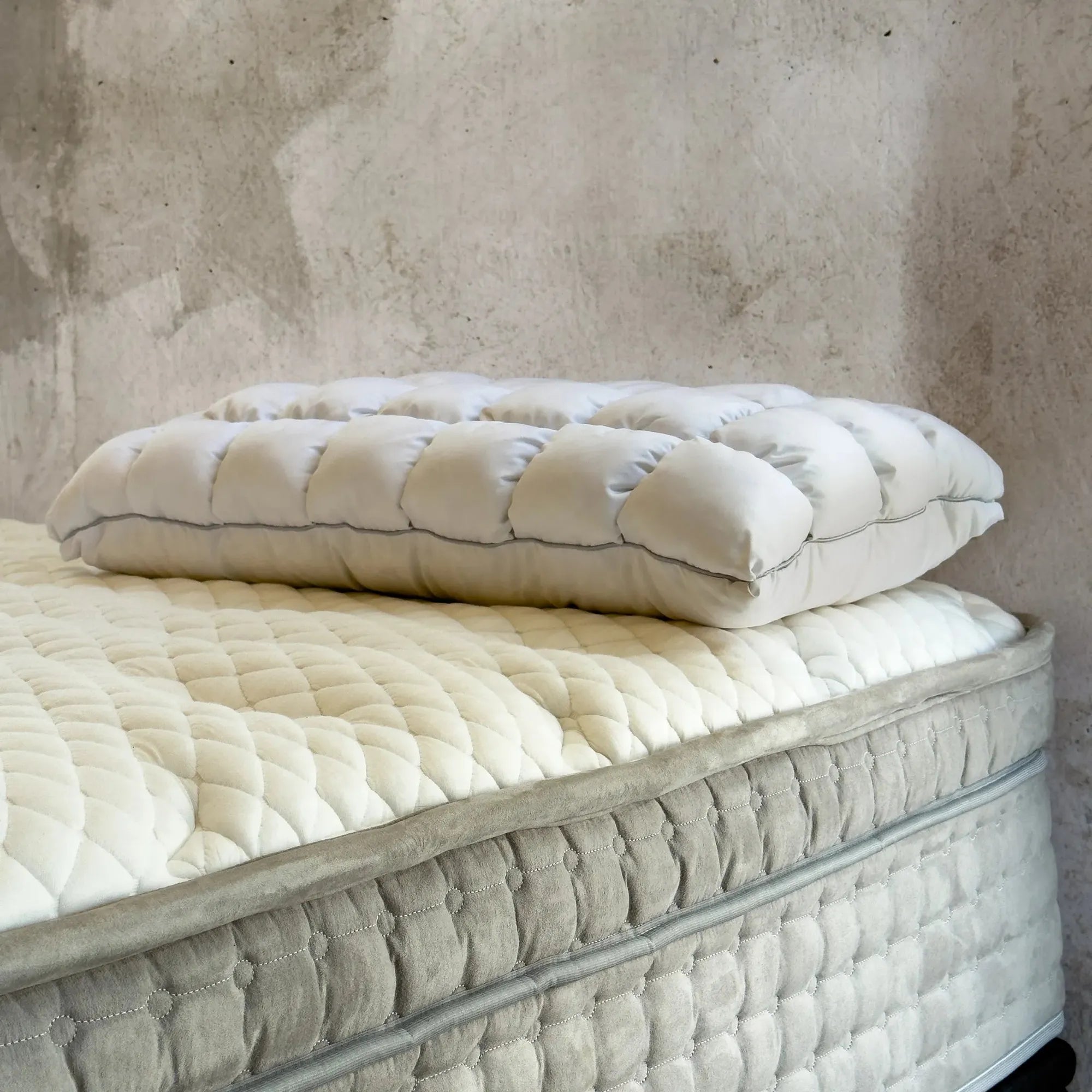 Adaptive Pillow at Mattress Mattress